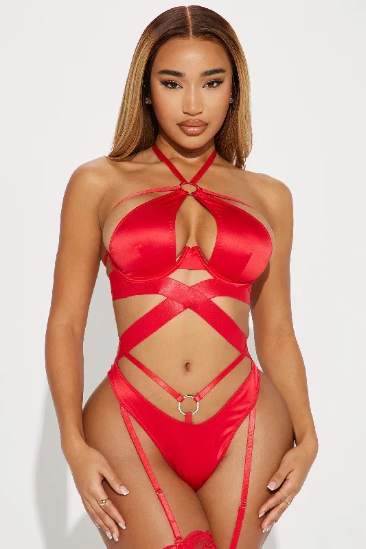 bad-for-you-elastic-strappy-2-piece-set-red