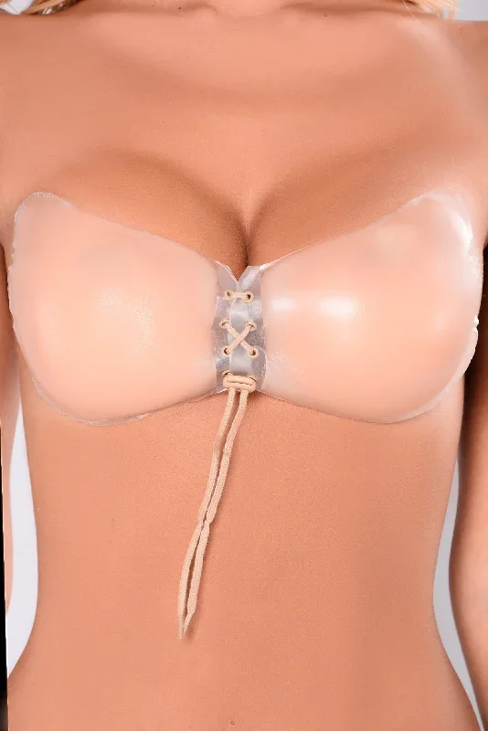 closer-than-close-invisible-bra-nude