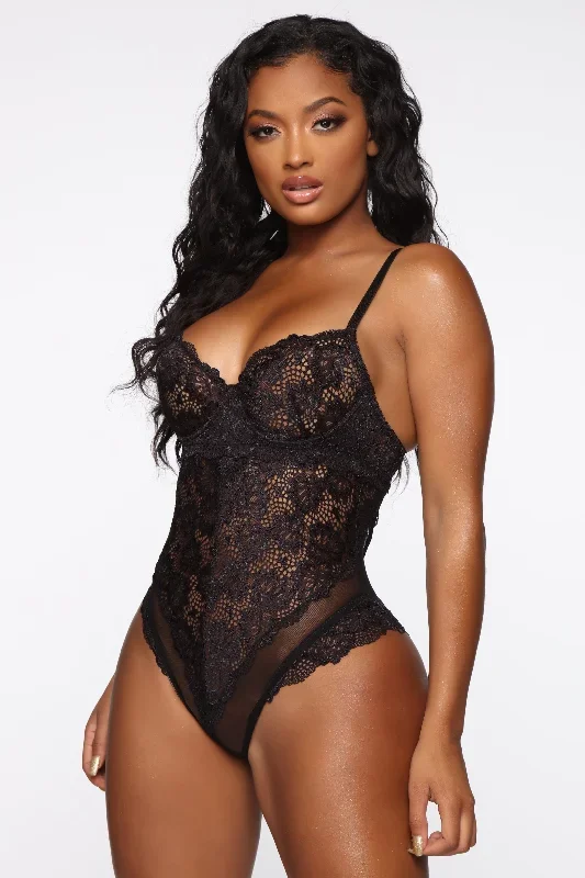 keep-her-secret-lace-teddy-black