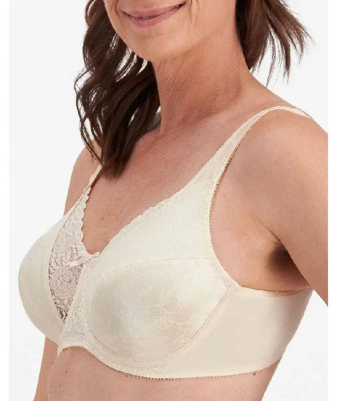 playtex-secrets-floral-delustre-bra-sandshell