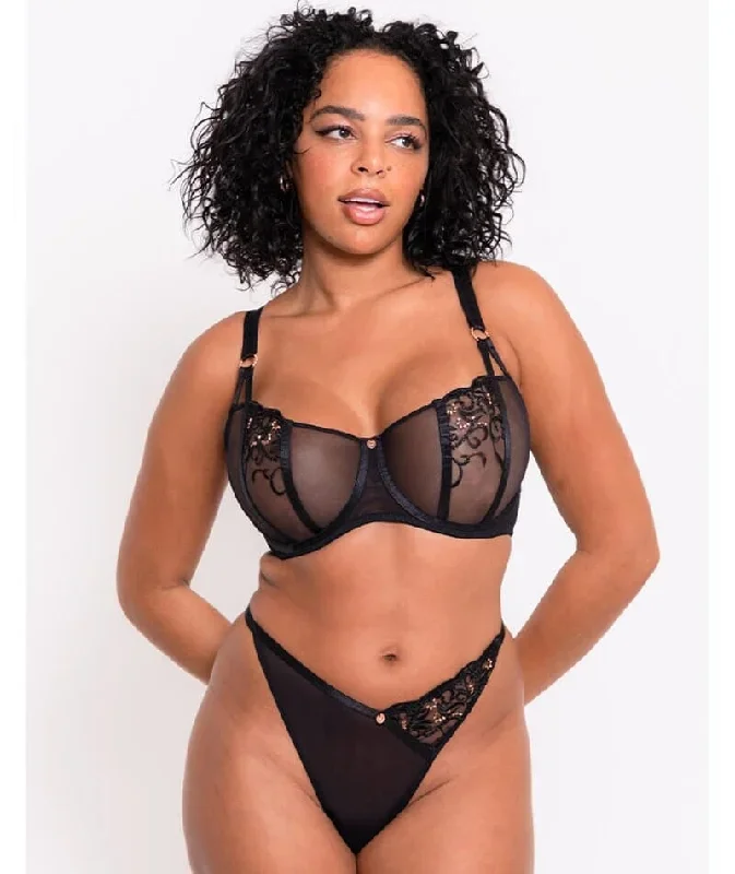 scantilly-ornate-thong-black