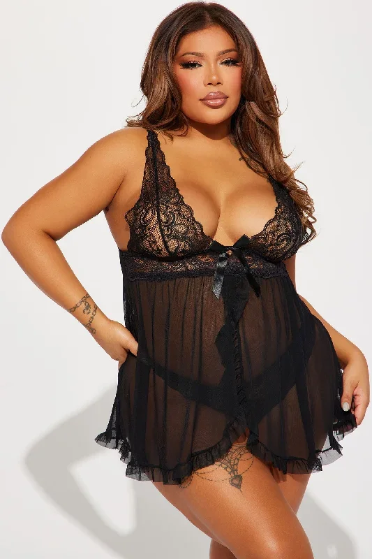 stop-calling-lace-babydoll-black