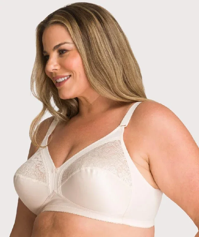 triumph-kiss-of-cotton-wire-free-bra-fresh-powder